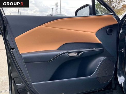 Used 2025 Lexus RX 350 Premium image 18