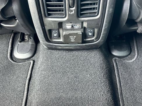 Used 2024 Dodge Durango GT image 11