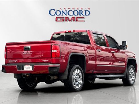 Used 2019 GMC Sierra 2500 Denali w/ Duramax Plus Package image 4