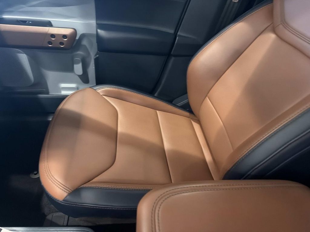 Certified 2022 Ford Maverick Lariat w/ Lariat Luxury Package FWD image 19