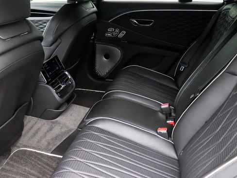 Used 2020 Bentley Flying Spur W12 AWD/4WD image 22