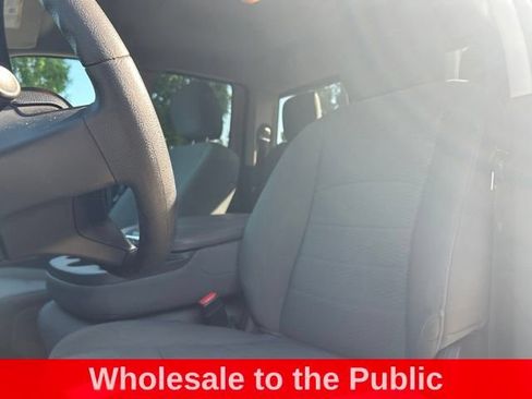 Used 2016 RAM 1500 Classic SLT RWD image 12