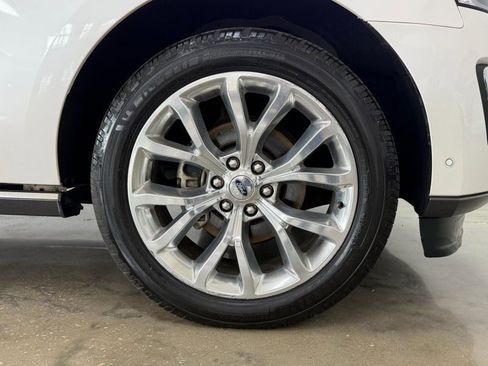 Used 2019 Ford Expedition Max Limited w/ Equipment Group 302A image 10