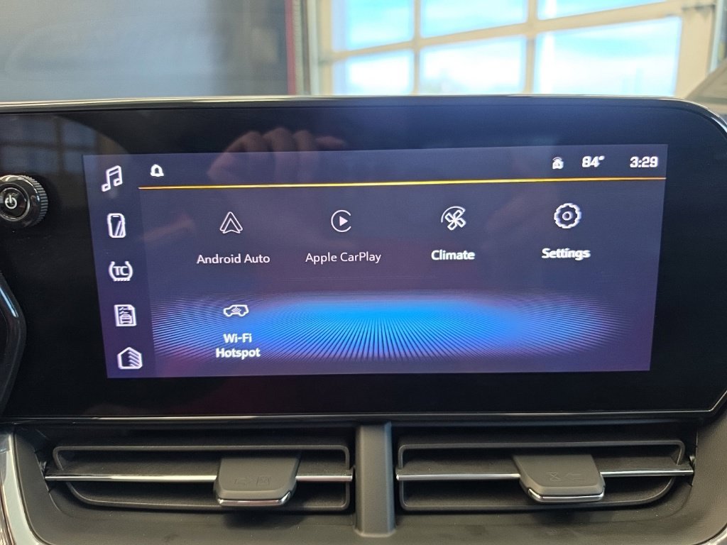 Used 2025 Chevrolet Trax ACTIV FWD image 21