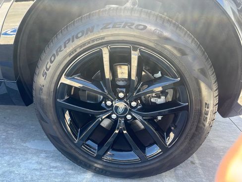 Certified 2025 Land Rover Discovery Sport Dynamic SE AWD/4WD image 8