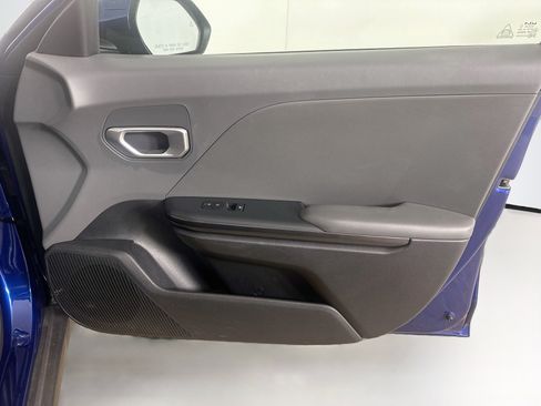 Used 2025 Kia K4 FWD image 30