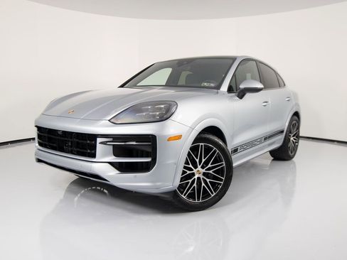 New 2026 Porsche Cayenne Coupe image 1