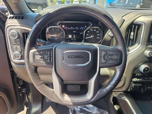 Used 2022 GMC Sierra 2500 Denali w/ Denali Ultimate Package AWD/4WD image 25