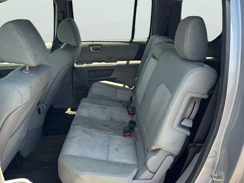 Used 2015 Honda Pilot LX image 32