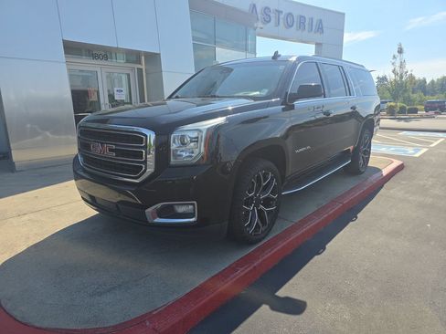 Used 2019 GMC Yukon XL SLT AWD/4WD image 8