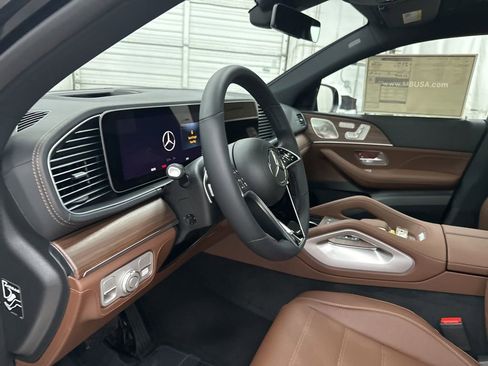 New 2026 Mercedes-Benz GLE 450 4MATIC Coupe image 9