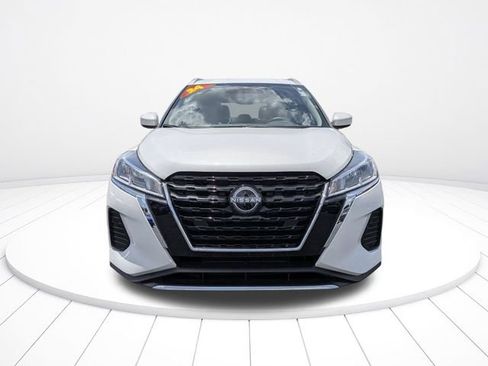 Used 2024 Nissan Kicks SV FWD image 8