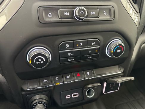 Used 2025 Chevrolet Silverado 1500 Custom w/ Turbomax Blackout Package image 39