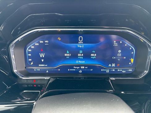 Used 2025 Chevrolet Silverado 1500 LTZ image 15