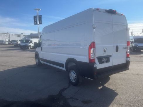Used 2025 RAM ProMaster 2500 w/ Convenience Group image 8