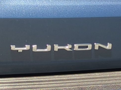 Used 2025 GMC Yukon XL Denali Ultimate AWD/4WD image 10