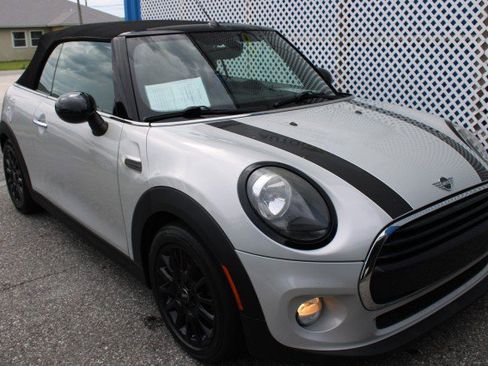 Used 2019 MINI Cooper Convertible FWD image 5