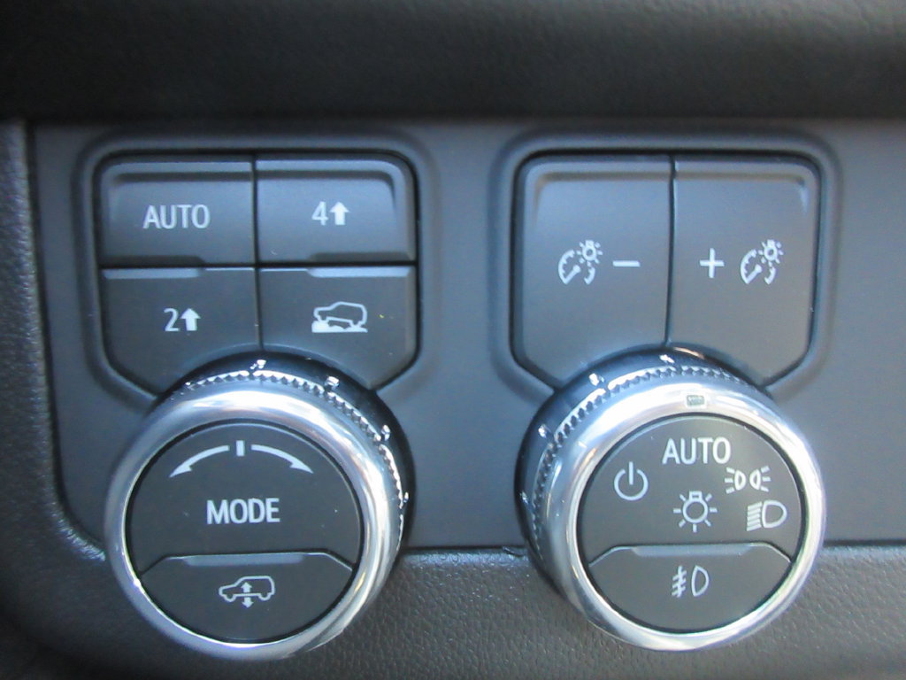 New 2027 GMC Yukon Denali w/ Sun & Power Step Package AWD/4WD image 16