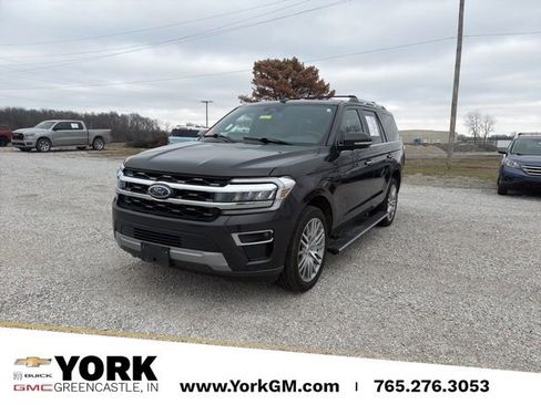 Used 2024 Ford Expedition Limited image 1