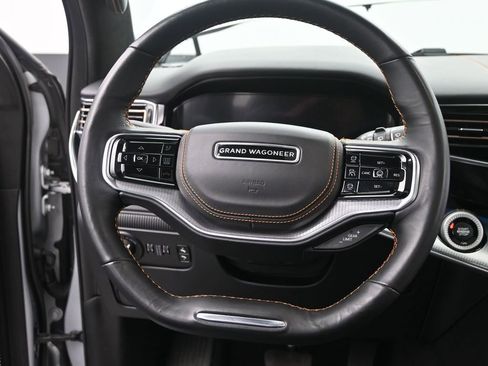 Used 2023 Jeep Grand Wagoneer Series III image 30