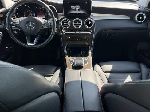 Used 2019 Mercedes-Benz GLC 350e 4MATIC image 12