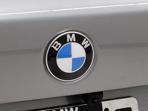 Used 2026 BMW X5 sDrive40i image 9