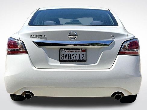 Used 2015 Nissan Altima 2.5 S w/ Power Driver Seat Package FWD image 3