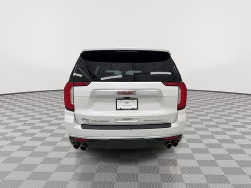 Used 2021 GMC Yukon Denali w/ Denali Premium Package image 9