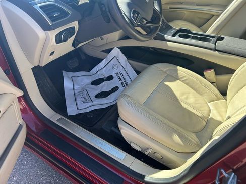 Used 2015 Lincoln MKZ Hybrid w/ Equipment Group 201A Select image 10