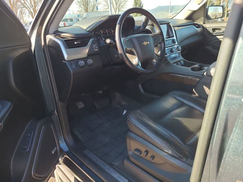 Used 2019 Chevrolet Tahoe LT image 10