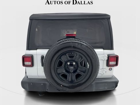 Used 2022 Jeep Wrangler Sport AWD/4WD image 9