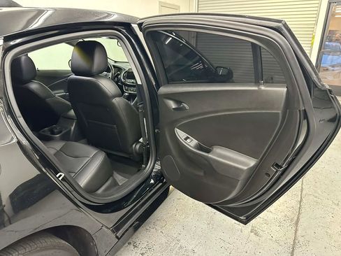 Used 2018 Chevrolet Volt Premier w/ Driver Confidence Package image 46