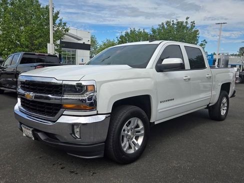 Used 2018 Chevrolet Silverado 1500 LT w/ All Star Edition image 7