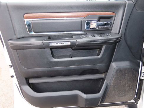 Used 2015 RAM 3500 Laramie w/ Convenience Group image 15