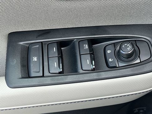 Used 2026 Subaru Forester AWD/4WD image 12