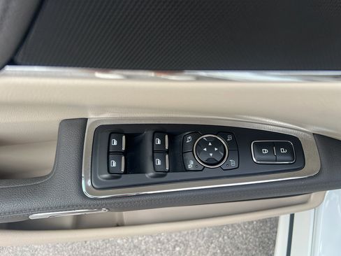 Used 2020 Lincoln Continental Reserve image 23