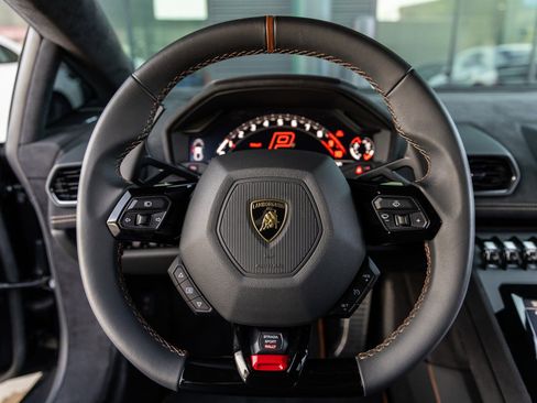 Used 2024 Lamborghini Huracan Sterrato image 36