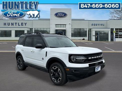 Used 2024 Ford Bronco Sport Outer Banks w/ Tech Package AWD/4WD image 4