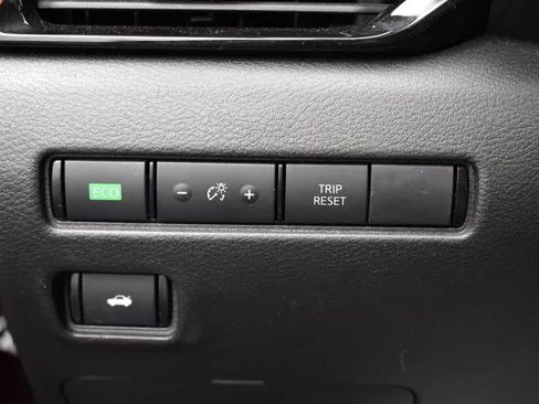 Used 2023 Nissan Sentra SV FWD image 21