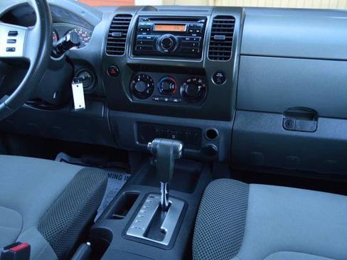 Used 2008 Nissan Xterra S w/ Supplemental Air Bag Pkg image 19