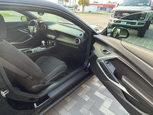 Used 2016 Chevrolet Camaro LT RWD image 26