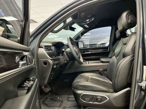 Used 2022 Jeep Wagoneer Series I image 14