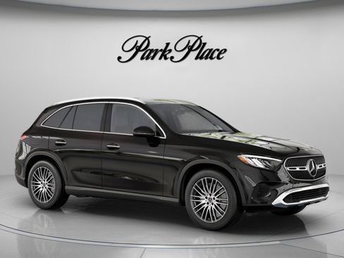 Used 2026 Mercedes-Benz GLC 300 image 31