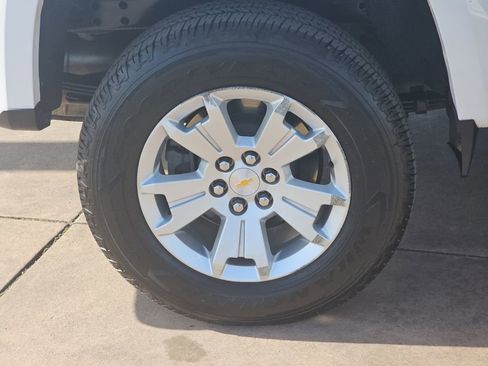 Used 2022 Chevrolet Colorado LT w/ LT Convenience Package image 37