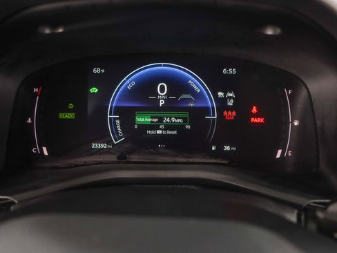 Used 2025 Toyota Camry SE FWD image 15