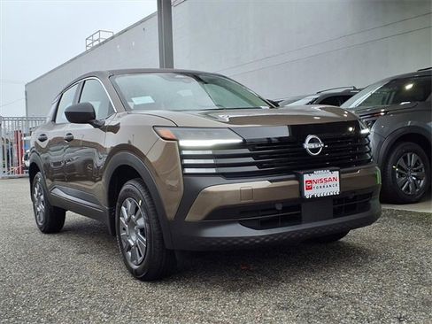 New 2026 Nissan Kicks S image 20