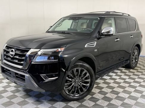 Used 2022 Nissan Armada Platinum w/ Captain's Chairs Package RWD image 1