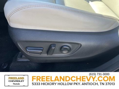 Used 2021 Toyota RAV4 Limited image 32