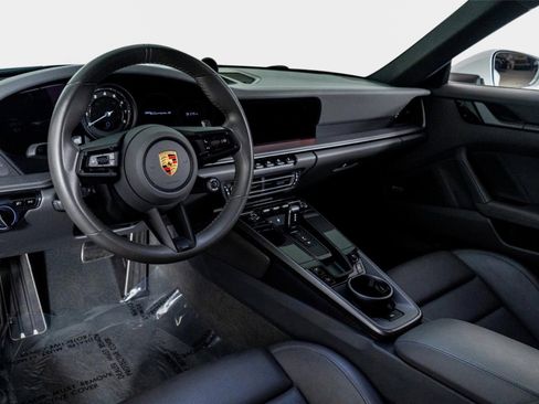 Used 2021 Porsche 911 Carrera S image 3
