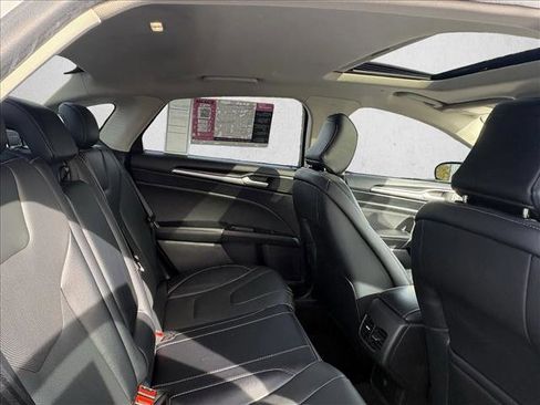 Used 2020 Ford Fusion Titanium image 21